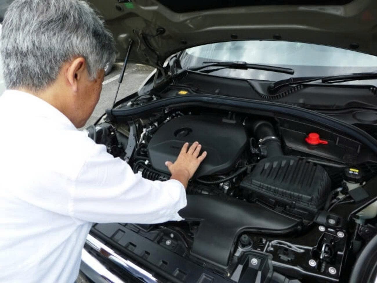 Sửa xe hơi chết máy